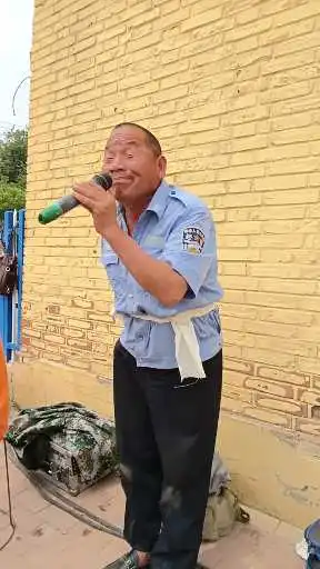 高手在民间，一个人顶一班