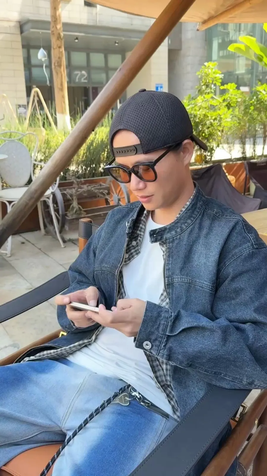 别玩手机！！！！！！！