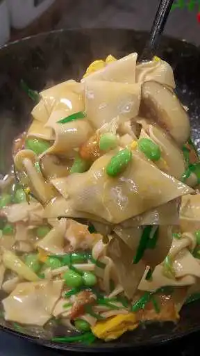 土雞蛋燜千張的家常做法，簡單易學，好吃又爽口。