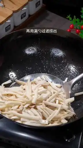 小炒杏鲍菇的家常做法，简单易学。